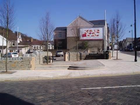 llanbradach の定義