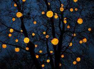 Definitions of luminescing